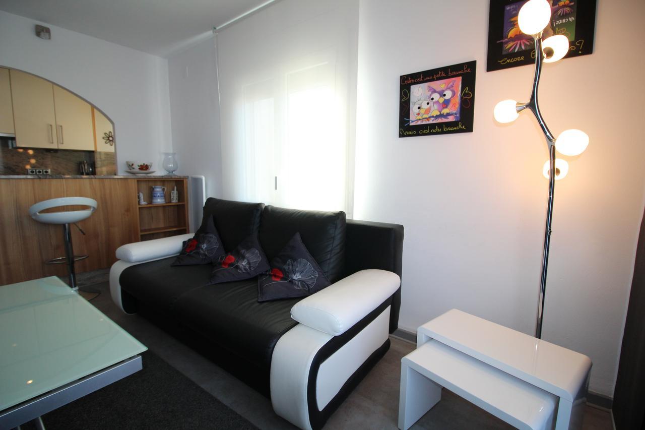 Apartamento Fonda 24 Rosas Exterior foto